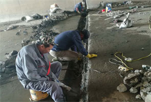 张家界铁路框架桥伸缩缝堵漏